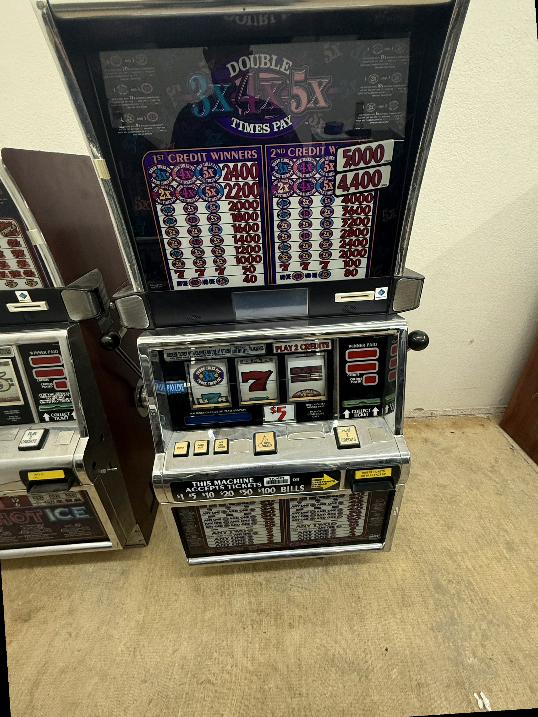 IGT S2000 Reel Spinner Double 3x4x5x Times Pay