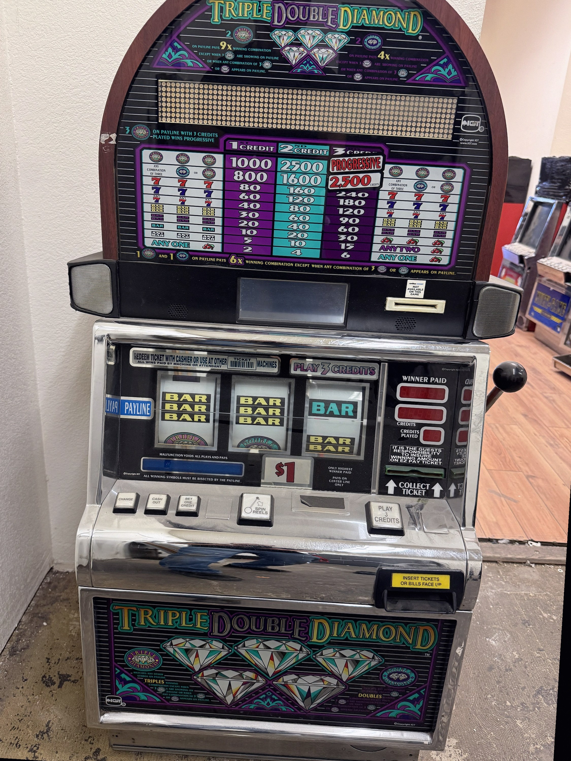 IGT S2000 Reel Spinner Triple Double Diamond 3 Coin